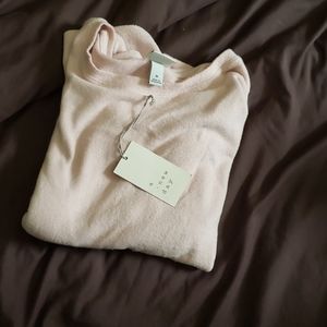 Women's light pink cozy sweater